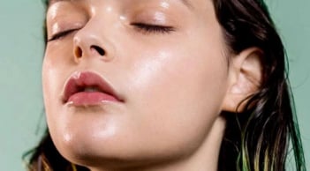 Mẹo làm sạch dầu trên da mặt an toàn và hiệu quả