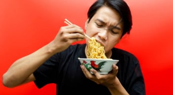 Top 3 loại thực phẩm dù tiện lợi cũng không nên ăn nhiều, sẽ làm sức đề kháng của cơ thể