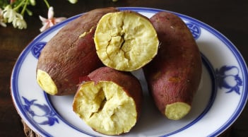 Mẹo luộc khoai lang 5 phút là chín, khoai bở tung, thơm nức