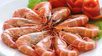 Cách hấp tôm đỏ au không tanh, thơm ngon chắc thịt