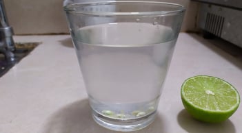 Cách uống nước chanh muối ấm giúp giảm cân, sạch ruột, không hại dạ dày