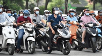 Đổi xe xăng sang xe máy điện tại Hà Nội: Hướng dẫn nhận 20 triệu đồng hỗ trợ