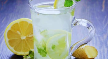 4 người tuyệt đối không uống nước chanh muối ấm: Càng uống càng sinh bệnh