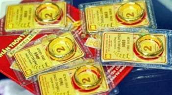 Giá vàng hôm nay 6/12: Vàng SJC bất ngờ giảm 700.000 đồng/lượng