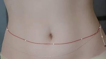 Bí mật sợi chỉ đỏ quanh eo phụ nữ nhà thổ xưa: Ý nghĩa thật sự khiến nhiều người bất ngờ