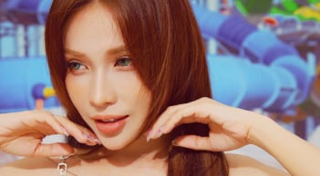 Xôn xao khoảnh khắc Khả Như thử váy cưới, chuẩn bị lên xe hoa?