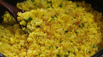 Điều gì xảy ra với cơ thể nếu thường xuyên ăn cơm rang vào buổi sáng?