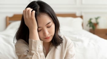 Phụ nữ U40 có 5 dấu hiệu này cảnh báo cơ thể sắp ‘cạn kiệt’ estrogen, cần đi khám sớm