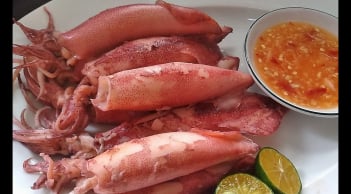 Cách hấp mực trứng ngon không tanh