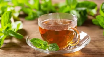 Uống 3 loại trà này vào buổi tối, cải thiện chất lượng giấc ngủ, hỗ trợ giảm mỡ bụng