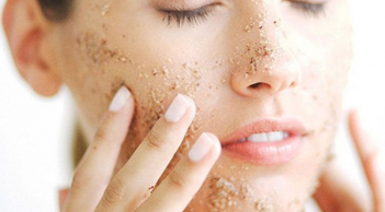 Ghim ngay bí quyết tẩy tế bào chết an toàn, hiệu quả giúp da sáng mịn