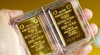 Giá vàng hôm nay 13/12/2025: Vàng miếng SJC tăng dựng đứng, chính thức vượt đỉnh lịch sử