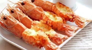 5 sai lầm khi ăn tôm dễ rước thêm bệnh vào người: Đặc biệt điều thứ nhất nhiều người mắc phải