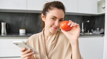 Mỗi ngày ăn 1 quả cà chua sống có thể cải thiện lớn sức khỏe trong thời gian ngắn