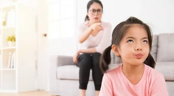 Trẻ hư không phải vì nghèo, mà là do 3 cách nói chuyện của cha mẹ – Sửa càng sớm càng tốt