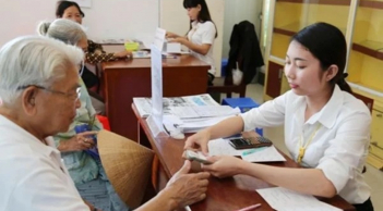 Người cao tuổi từ 75 tuổi trở lên được nhận trợ cấp từ 500.000-750.000 đồng, và được nhận quà Tết