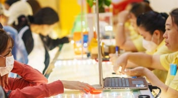 Giá vàng hôm nay 20/12/2025: Vàng lập đỉnh lịch sử, còn tăng tới đâu?