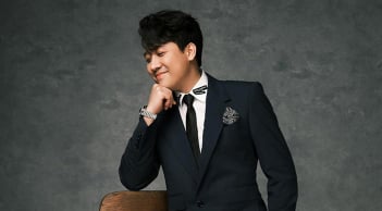 Trấn Thành ăn mừng tin chiến thắng của U22 Việt Nam sau gần một ngày