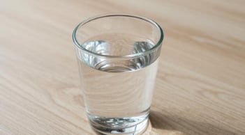 Cách uống nước trước bữa ăn giúp giảm cân, đốt mỡ hiệu quả