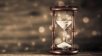 Trắc nghiệm tâm lý: Chọn một chiếc đồng hồ cát để khám phá điều bạn đang lo lắng nhất