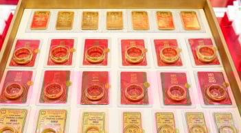 Sáng 30/12: Giá vàng thế giới lao dốc, vàng trong nước giảm gần 3 triệu đồng/lượng