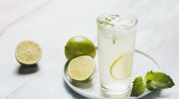 5 loại đồ uống dân dã giúp đào thải axit uric nhanh, phòng ngừa tái phát gout