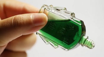 Bôi 1 giọt dầu gió vào bàn chân trước khi ngủ, 7 ngày thấy ngay khác biệt