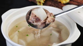 Cách nấu canh xương trong veo ngon