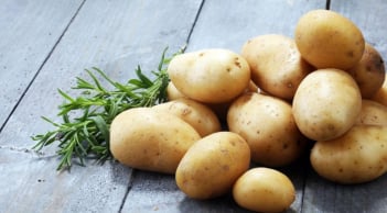 Khoai tây lành tính nhưng có 3 nhóm người không nên ăn