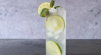 Ăn 5 thực phẩm tự nhiên này giúp bạn trẻ trung hơn mỗi ngày