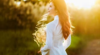 Người có 4 đặc điểm này là người có khí chất cao quý, bạn xem mình có không?