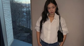 Jennie chẳng có đôi chân dài nhưng mặc gì cũng sang chảnh