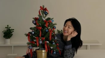 Lee Young Ae chia sẻ bí quyết giữ da mộc rạng rỡ ở tuổi ngũ tuần