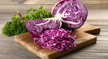 5 loại rau đánh tan mỡ bụng, ngăn ngừa lão hóa cực tốt cho phụ nữ trung niên