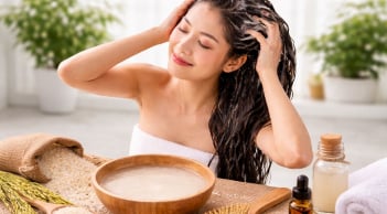 Cách gội đầu bằng nước vo gạo để dưỡng tóc mượt, sạch gàu, ngăn rụng tóc
