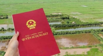 Xây nhà trên đất nông nghiệp: Có được cấp sổ đỏ không? Quy định mới và cách xử lý