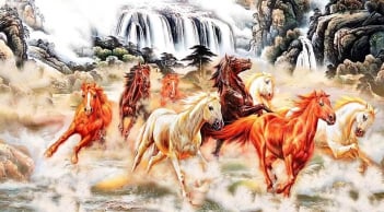 Năm Bính Ngọ 2026, người thuộc 2 mệnh này hợp treo tranh Mã Đáo Thành Công