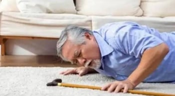 5 nỗi sợ lớn nhất của tuổi già: Té ngã chỉ đứng đầu, 4 nỗi lo còn lại khiến nhiều người giật mình