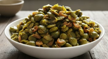 Quả mắm – loại trái mọc giữa rừng ngập mặn bất ngờ “lên giá”, được săn lùng hơn 100.000 đồng/kg