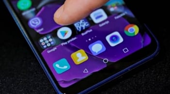 Cảnh báo: 6 ứng dụng cần xóa ngay khỏi điện thoại để tránh bị theo dõi