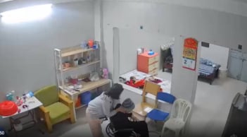 Vụ cụ bà 82 tuổi ở Hà Nội bị giúp việc bạo hành: Gia đình nói “Mẹ tôi quá sợ hãi”