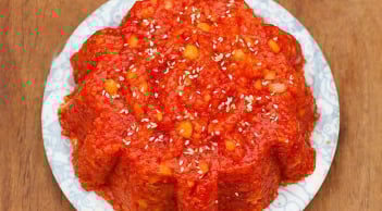 Thả thứ này vào nấu xôi gấc: Xôi mềm dẻo, đỏ au nhìn là muốn ăn ngay