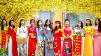 Mặc màu gì ngày Mùng 1 Tết để cả năm suôn sẻ, hanh thông và bình an?