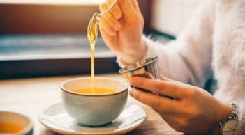 Uống nước mật ong mỗi sáng sau khi thức dậy, 5 thay đổi này sẽ xảy ra trong hệ tiêu hóa