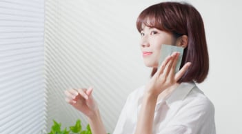 5 bước chăm sóc da giúp nàng công sở kiểm soát dầu, giữ da ráo mịn suốt ngày dài