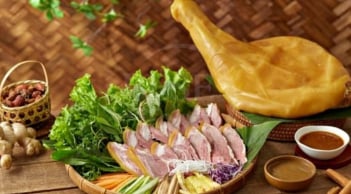 Món ăn “siêu hot” ngày Tết có thể khiến huyết áp tăng vọt nếu ăn nhiều: Phó Giáo sư cảnh báo