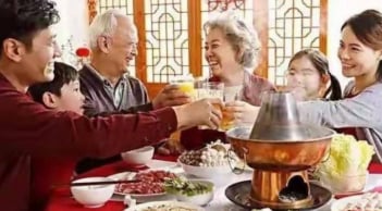 4 nỗi sợ lớn nhất của người trẻ mỗi dịp về nhà đón Tết Nguyên đán