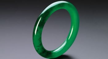 Những vật phẩm phong thủy hợp người mệnh Mộc năm 2026