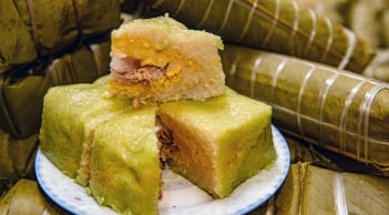 Bánh chưng là món không thể thiếu trong dịp Tết nhưng có 6 nhóm người nên tránh xa