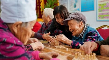 Tuổi già mới thấm: Không phải con cái, đây mới là 2 chỗ dựa vững chắc nhất đời người